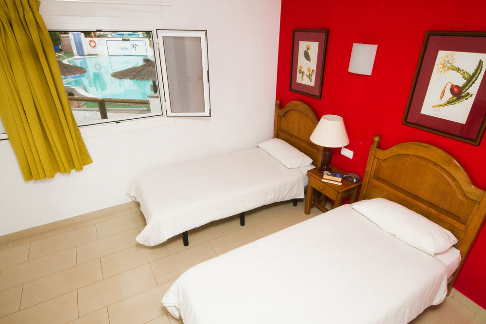 Apartamentos Parque Tropical En Lanzarote Puerto del Carmen  Eksteriør billede